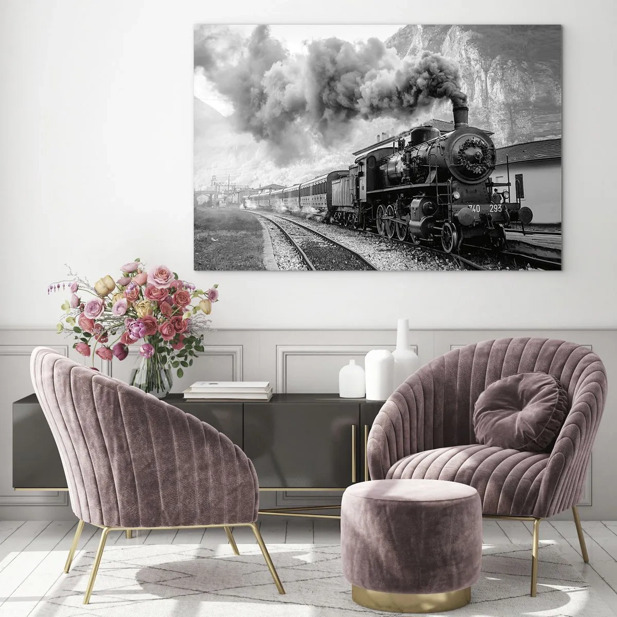 Glastavla - Bild på glas - Ett gammalt ånglok i ett bergslandskap - 70x50cm - Det står ett lok på stationen... - Modern väggdekoration för vardagsrum och sovrum ARTTOR
