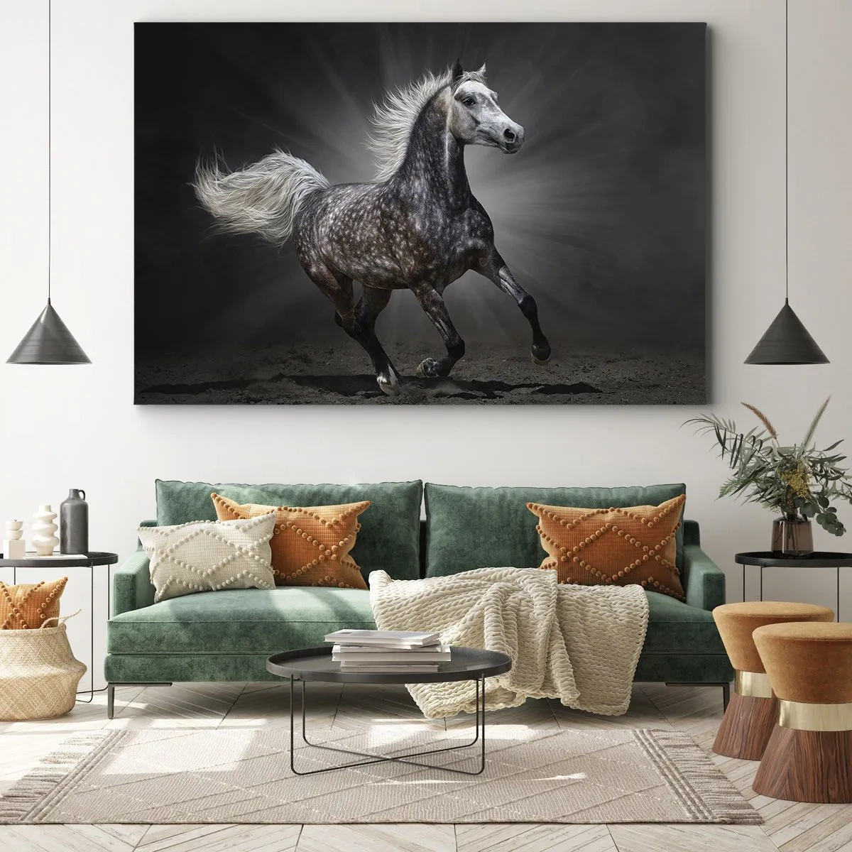 Canvastavla - Bild på duk - En vit häst galopperar mot en mörk bakgrund - 70x50cm - Grått är vackert - Modern väggdekoration för vardagsrum och sovrum ARTTOR