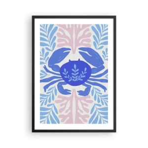 Affisch i svart ram - En dekorativ blå krabba omgiven av havsväxter. - 50x70cm - Som en havsblomma - Modern väggdekoration för vardagsrum och sovrum ARTTOR