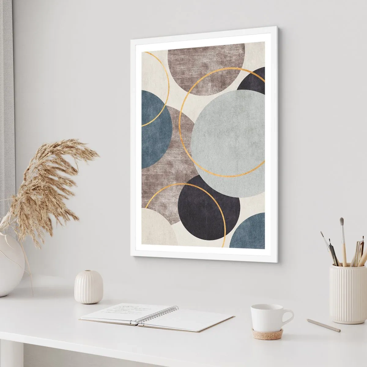 Affisch i vit ram - Cirkel efter cirkel - 61x91 cm