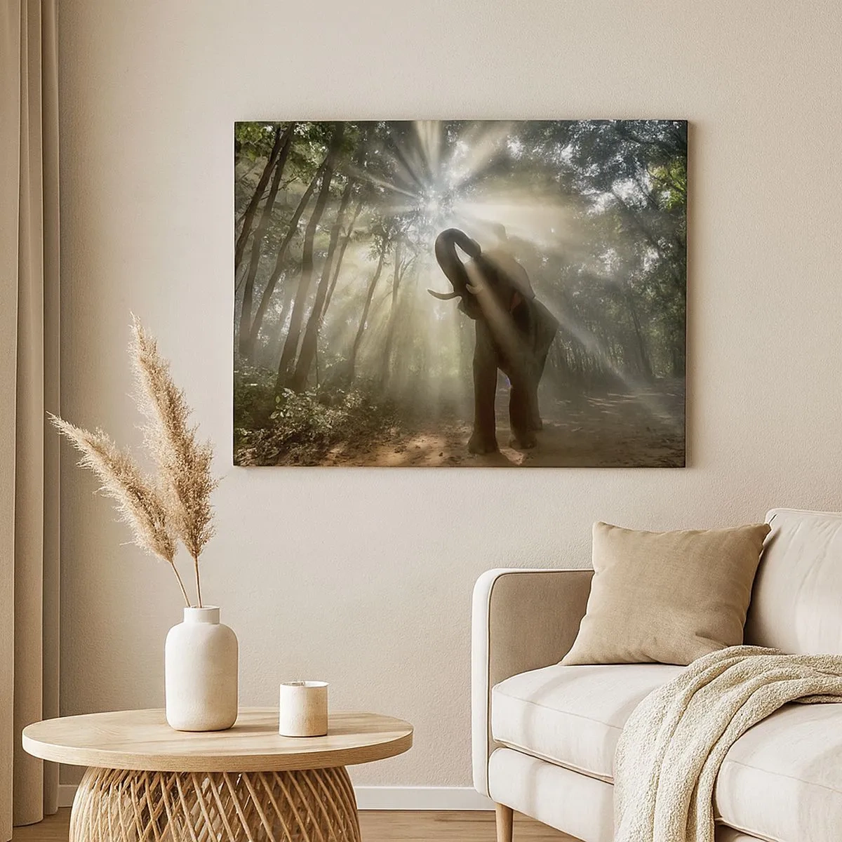 Canvastavla - Bild på duk - En elefant i skogen omgiven av ljusstrålar i morgondimman - 70x50cm - Under en lycklig stjärna - Modern väggdekoration för vardagsrum och sovrum ARTTOR