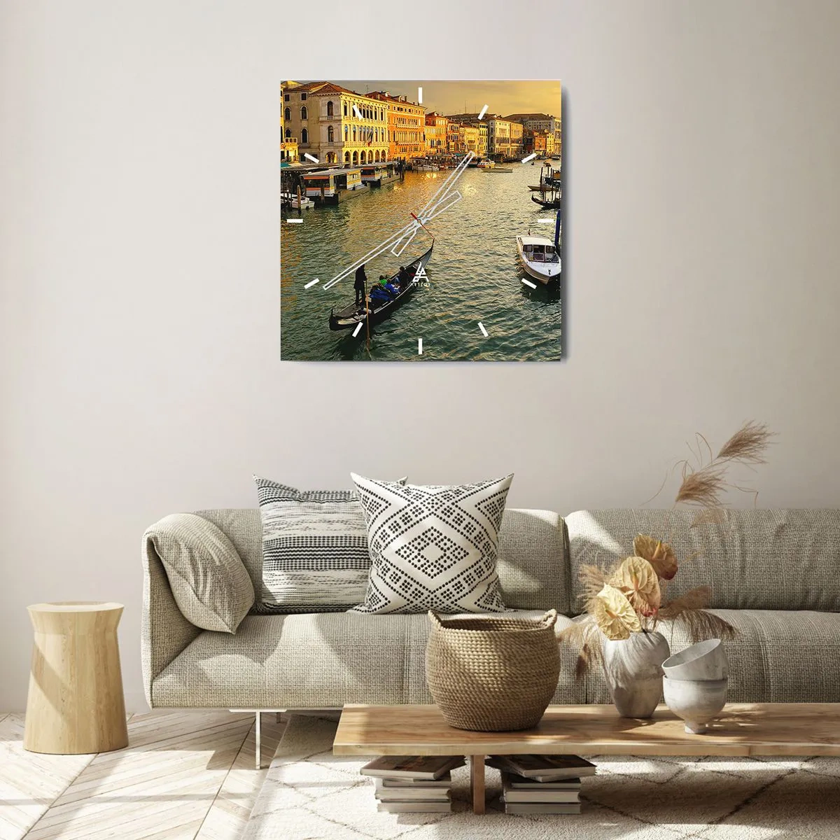 Väggklocka - Klocka på glas - På soliga sidan av gatan - 40x40 cm