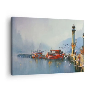 Canvastavla - Bild på duk - En hamn med röda båtar omgivna av ett dimmigt landskap - 70x50cm - Världens ände - Modern väggdekoration för vardagsrum och sovrum ARTTOR