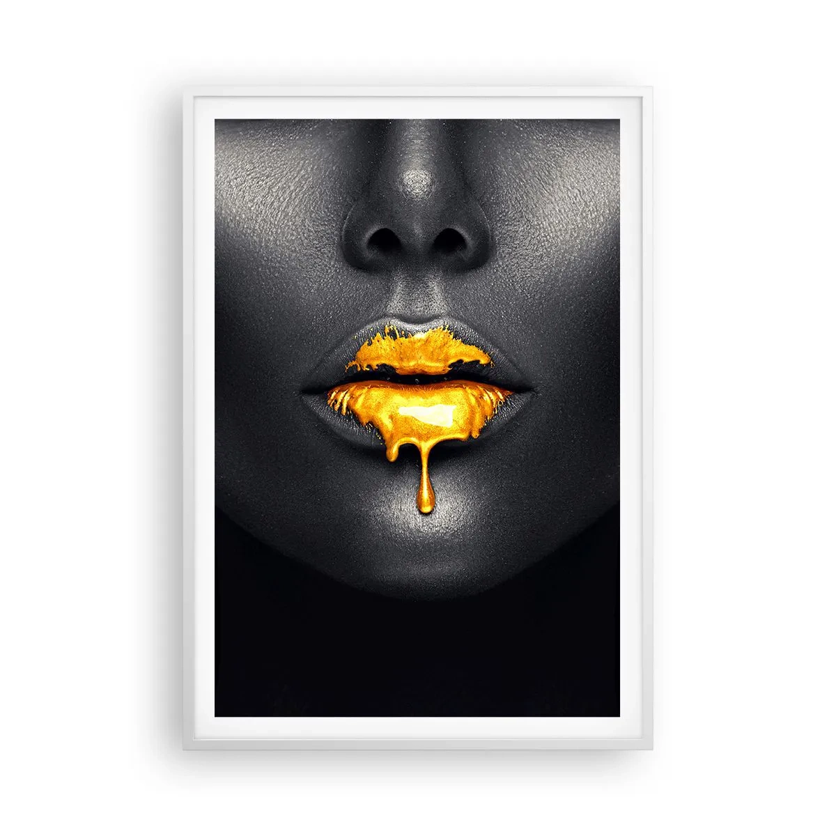 Affisch i vit ram - Guldmun - 70x100 cm