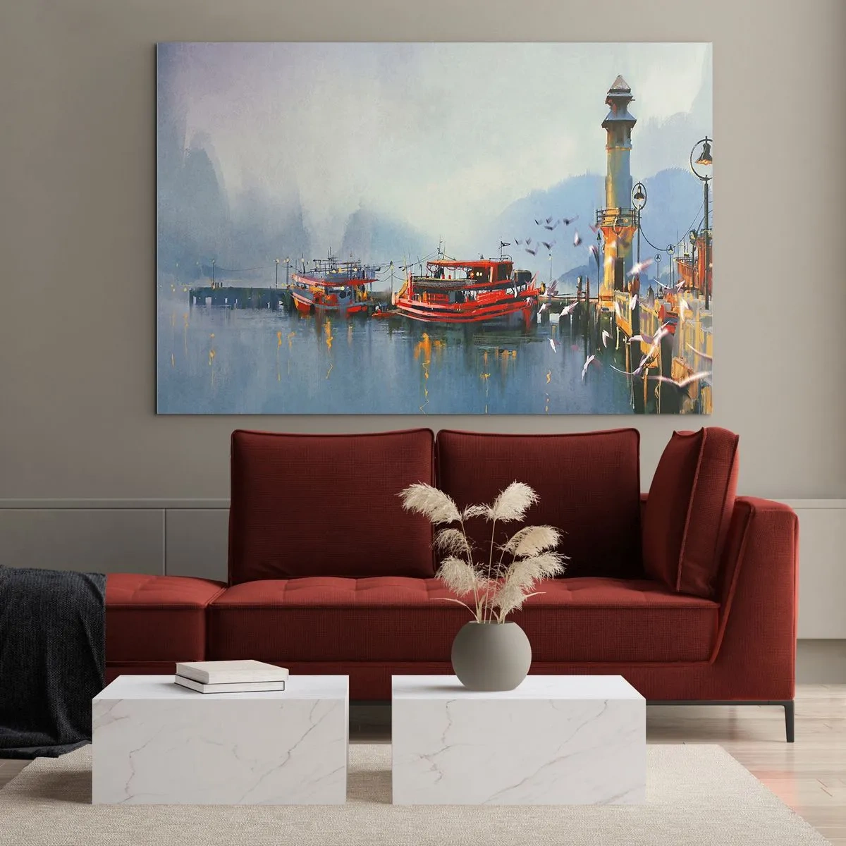 Glastavla - Bild på glas - En hamn med röda båtar, en fyr och fåglar mot bakgrund av berg - 70x50cm - Världens ände - Modern väggdekoration för vardagsrum och sovrum ARTTOR