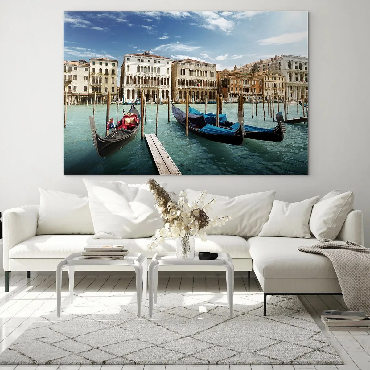Glastavla - Bild på glas - Gondoler på en kanal i Venedig på en solig dag - 70x50cm - Palats i blått - Modern väggdekoration för vardagsrum och sovrum ARTTOR