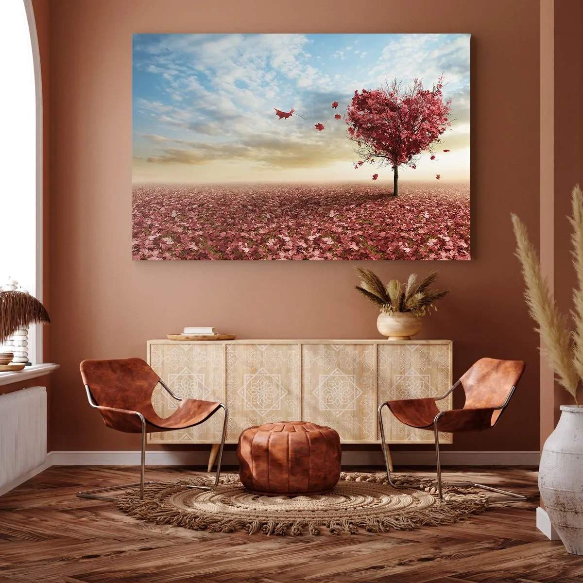 Canvastavla - Bild på duk - Ett ensamt hjärtformat träd i ett fält av röda löv - 70x50cm - Älska hösten, du också - Modern väggdekoration för vardagsrum och sovrum ARTTOR