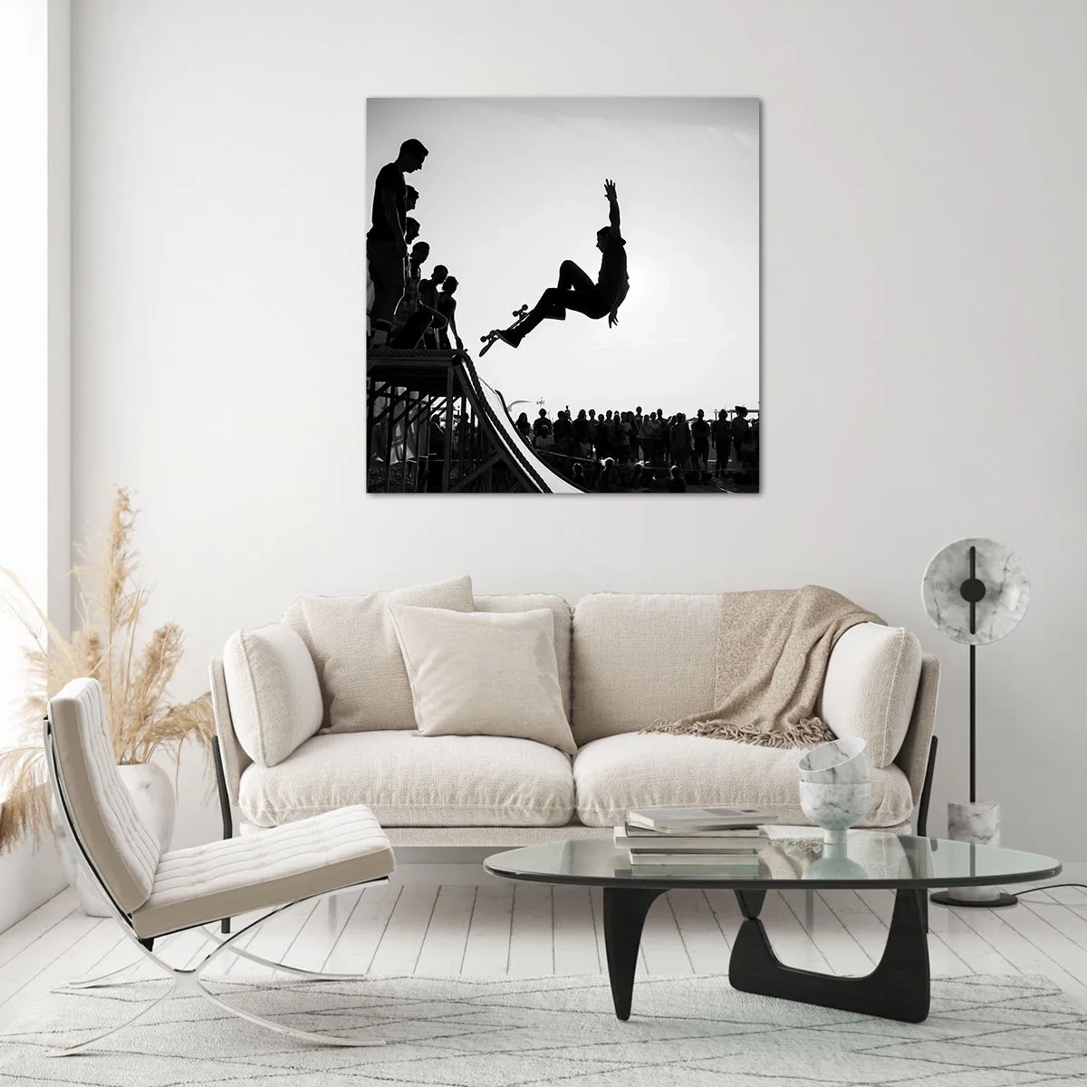 Glastavla - Bild på glas - Hjältar och tittare - 70x70 cm