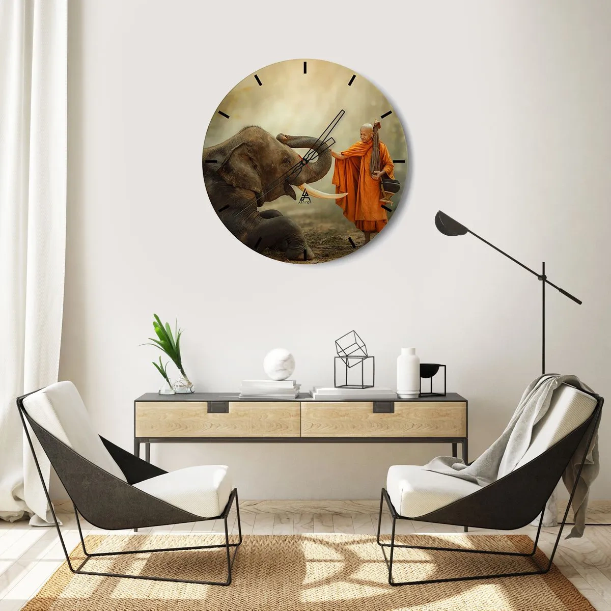 Väggklocka - Klocka på glas - En buddhistisk munk och en elefant i en fridfull, naturlig miljö - 30x30cm - Ett möte under resan - Modern väggdekoration för vardagsrum, kök och sovrum ARTTOR
