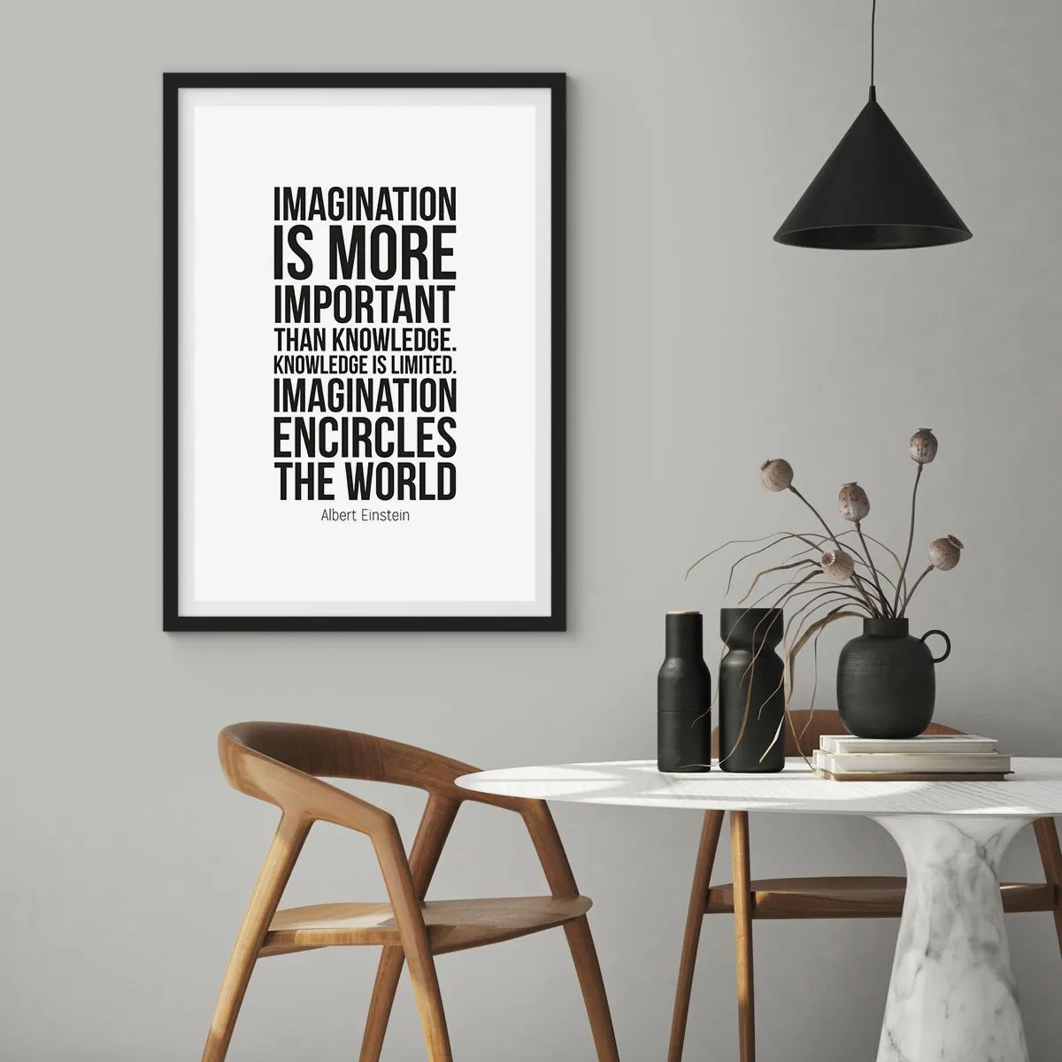 Affisch i svart ram - Einstein om fantasins styrka - 70x100 cm