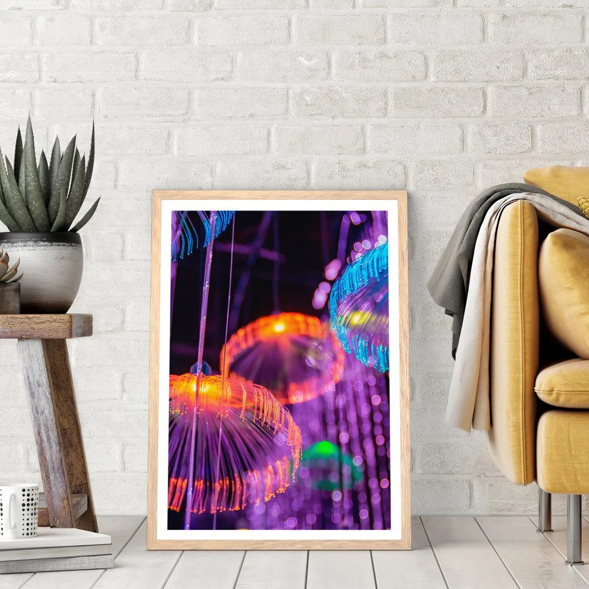 Affisch i ram av ljusek - Lysande fontän - 50x70 cm