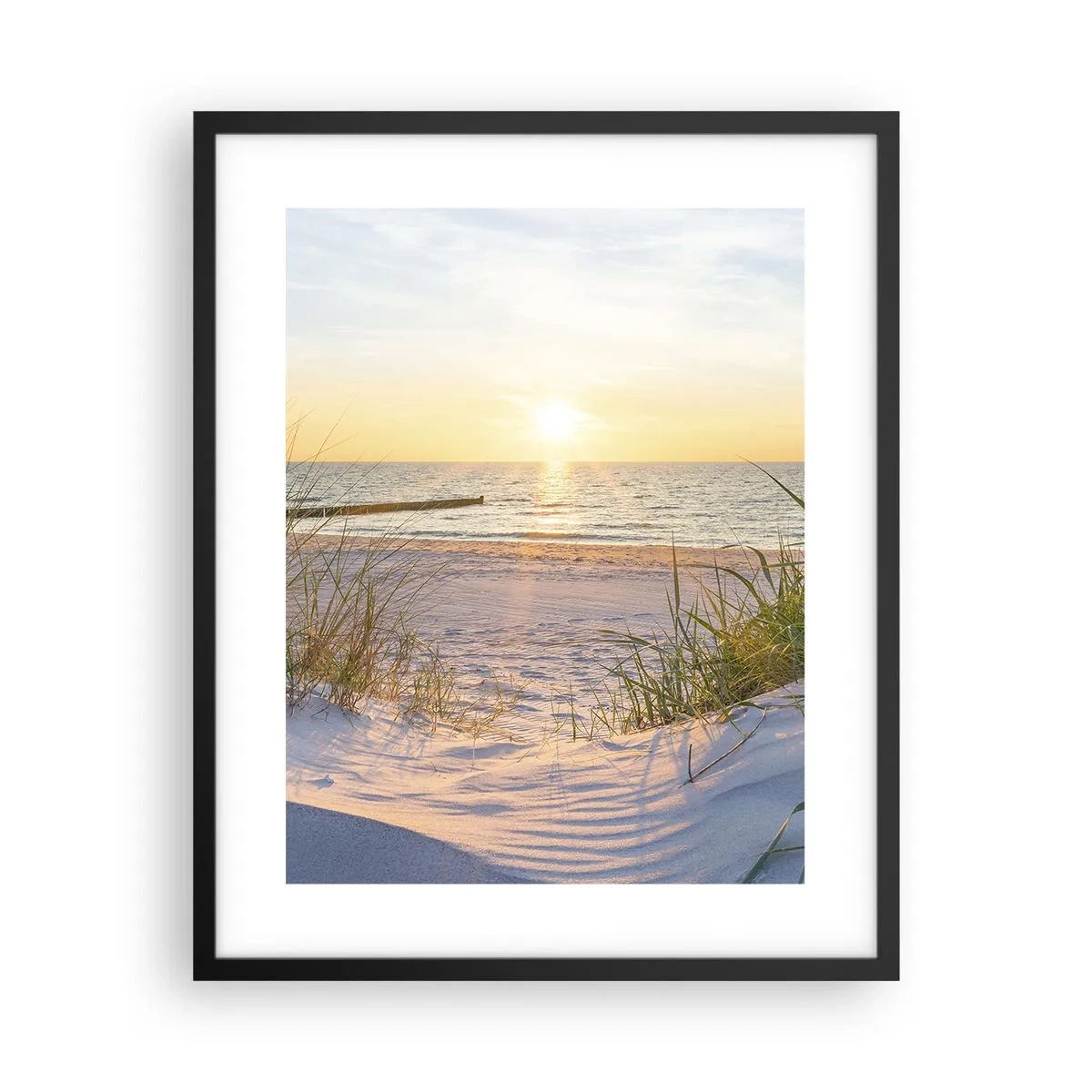 Affisch i svart ram - Havets brus, fågelsång, tom strand bland träden - 40x50 cm