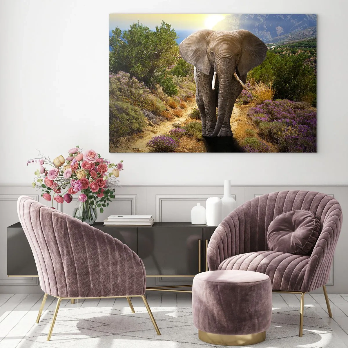 Glastavla - Bild på glas - En elefant mot ett bergslandskap vid solnedgången - 70x50cm - Så såg Edens trädgård ut - Modern väggdekoration för vardagsrum och sovrum ARTTOR