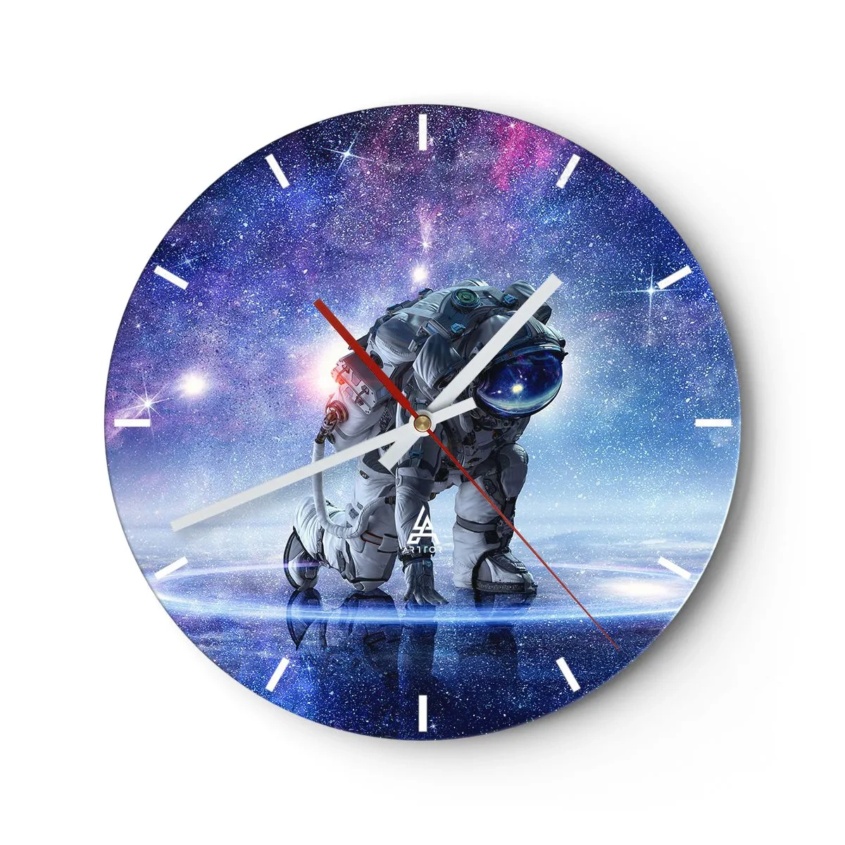 Väggklocka - Klocka på glas - En astronaut mot bakgrund av en kosmisk galax i intensiva färger. - 30x30cm - Stjärnig himmel över mig - Modern väggdekoration för vardagsrum, kök och sovrum ARTTOR