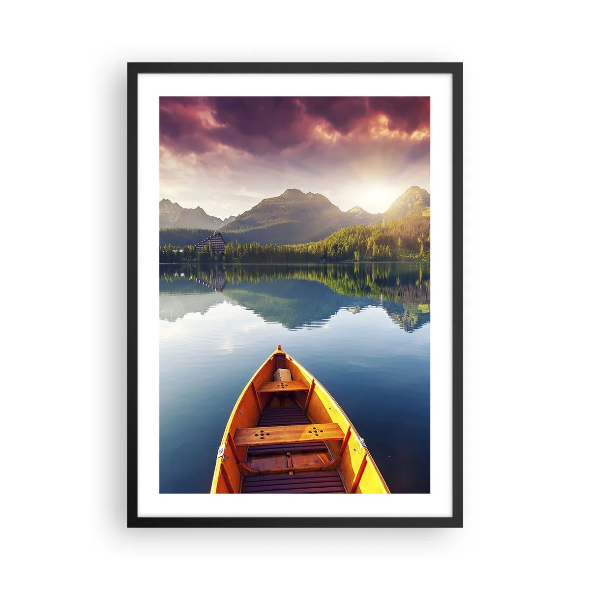 Affisch i svart ram - En båt på en sjö med utsikt över bergen vid solnedgången - 50x70cm - Ingenting mot naturen - Modern väggdekoration för vardagsrum och sovrum ARTTOR