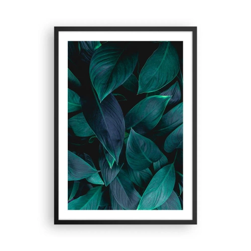 Affisch i svart ram - Mörkgröna blad med subtil bakgrundsbelysning - 50x70cm - Grönskan själv - Modern väggdekoration för vardagsrum och sovrum ARTTOR