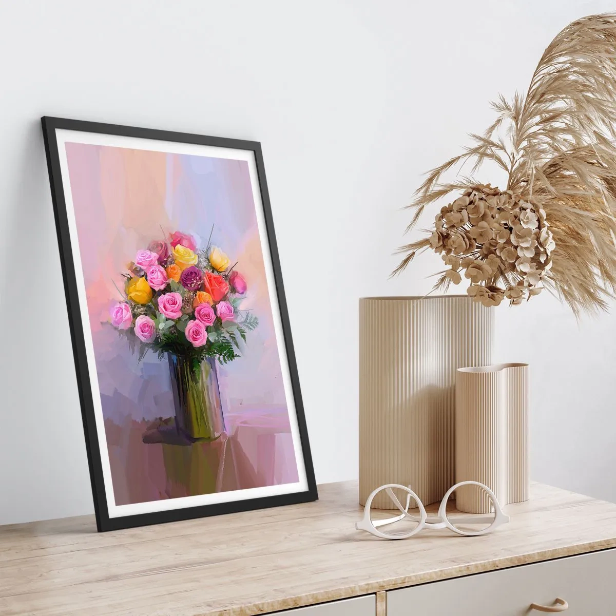 Affisch i svart ram - En bukett rosor och blommor i en glasvas - 50x70cm - Stoppad skönhet - Modern väggdekoration för vardagsrum och sovrum ARTTOR
