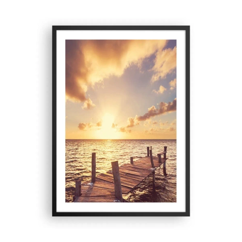 Affisch i svart ram - Träpir mot havet vid solnedgången - 50x70cm - Gyllene mildhetslandskap - Modern väggdekoration för vardagsrum och sovrum ARTTOR