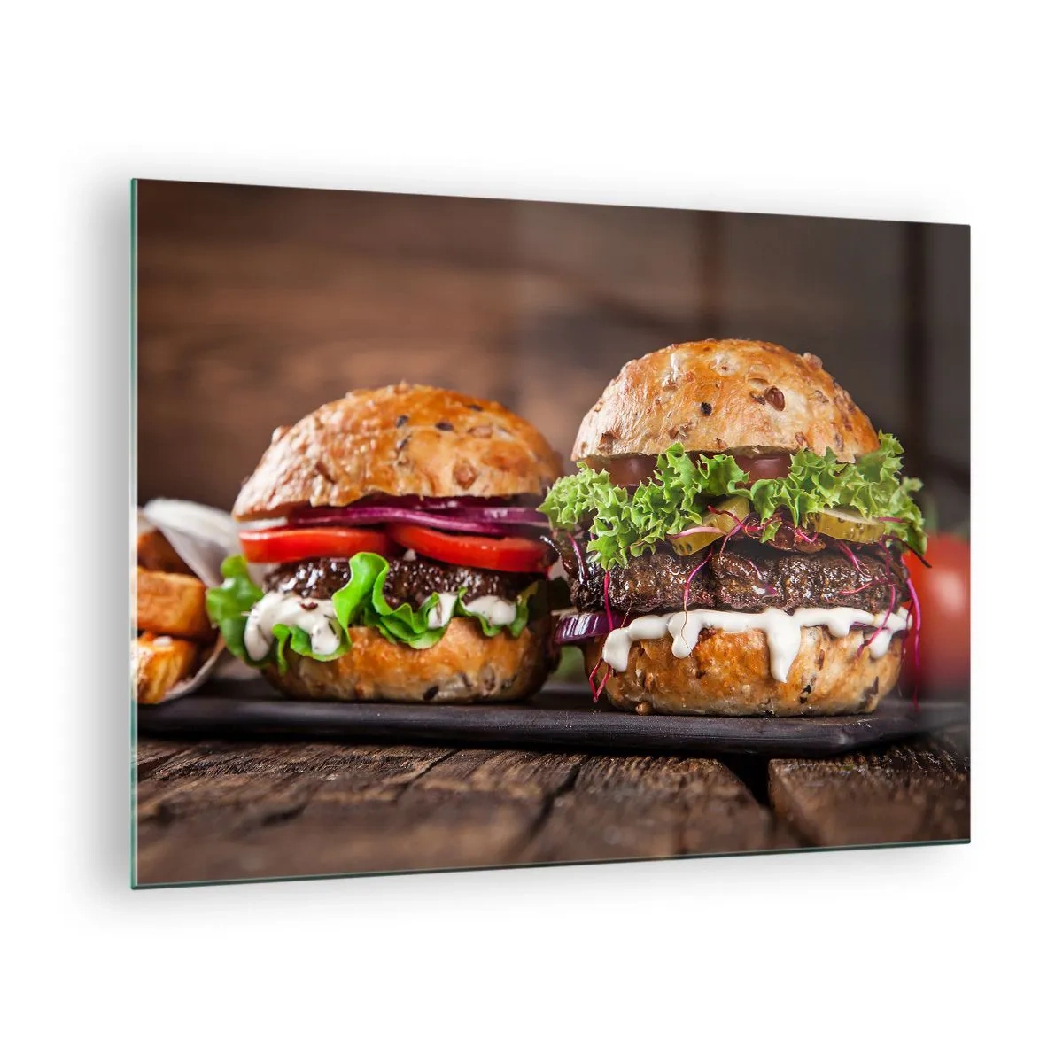 Glastavla - Bild på glas - Aptitretande hamburgare med grönsaker och sås - 70x50cm - American dream - Modern väggdekoration för vardagsrum och sovrum ARTTOR