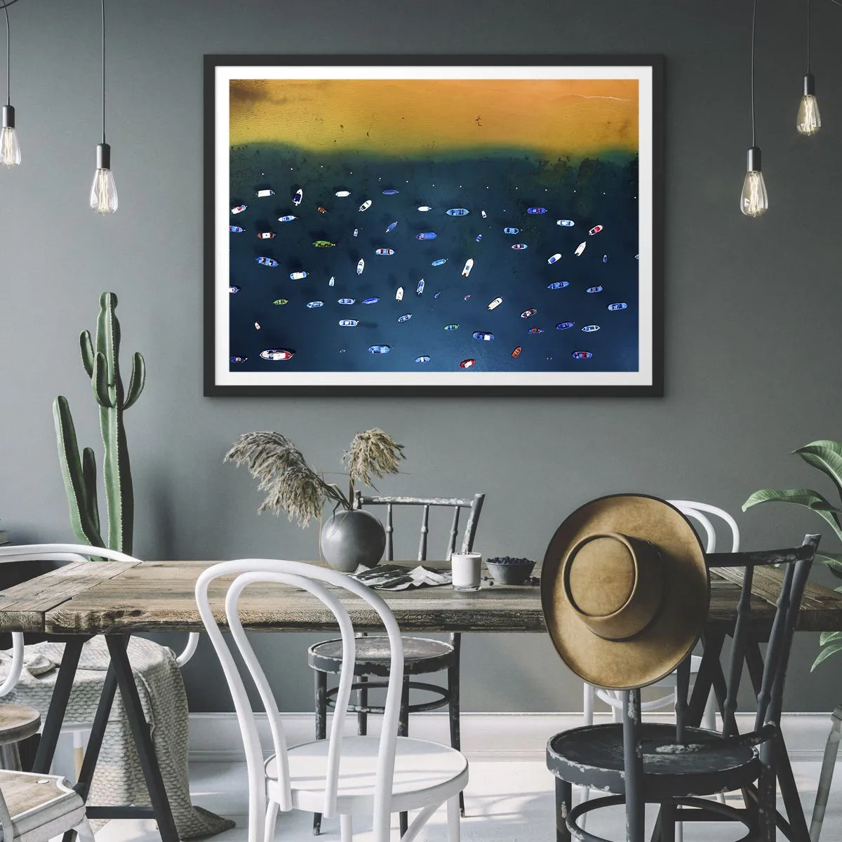 Affisch i svart ram - Ett semesterspel - 70x50 cm