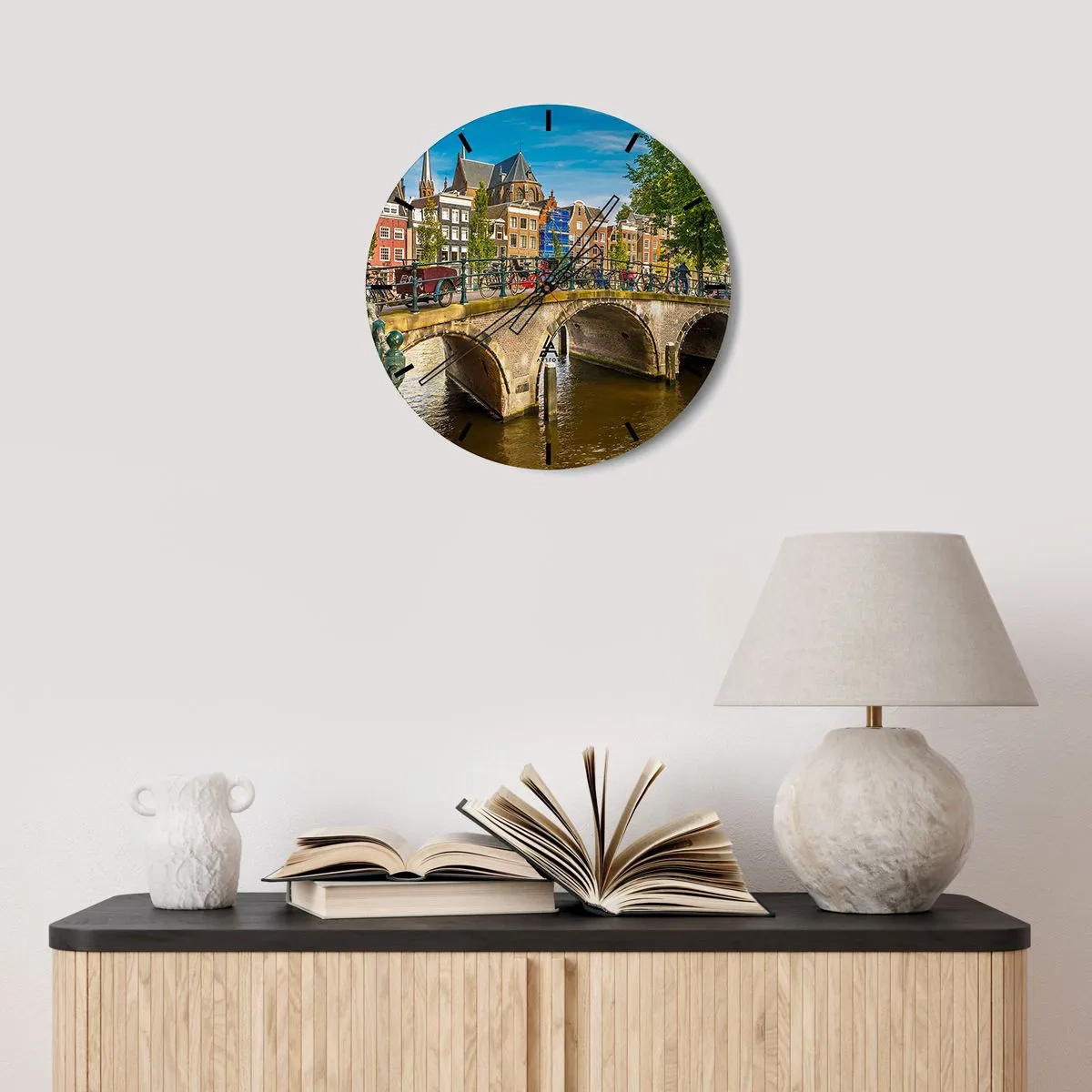 Väggklocka - Klocka på glas - Vår vid kanalen - 30x30 cm