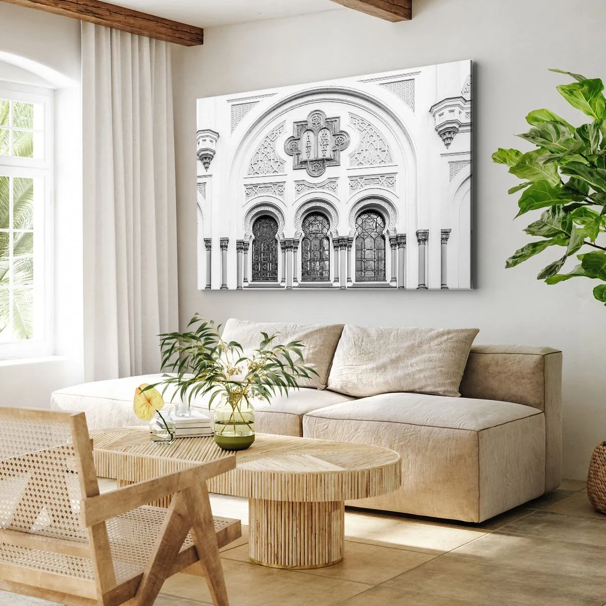 Canvastavla - Bild på duk - Arkitektoniska detaljer av fasaden i monokromatisk stil - 70x50cm - På gränsen mellan kulturer - Modern väggdekoration för vardagsrum och sovrum ARTTOR