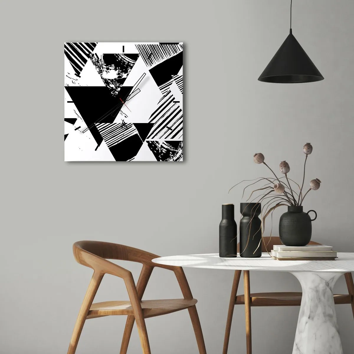 Väggklocka - Klocka på glas - Det regnar trianglar - 30x30 cm