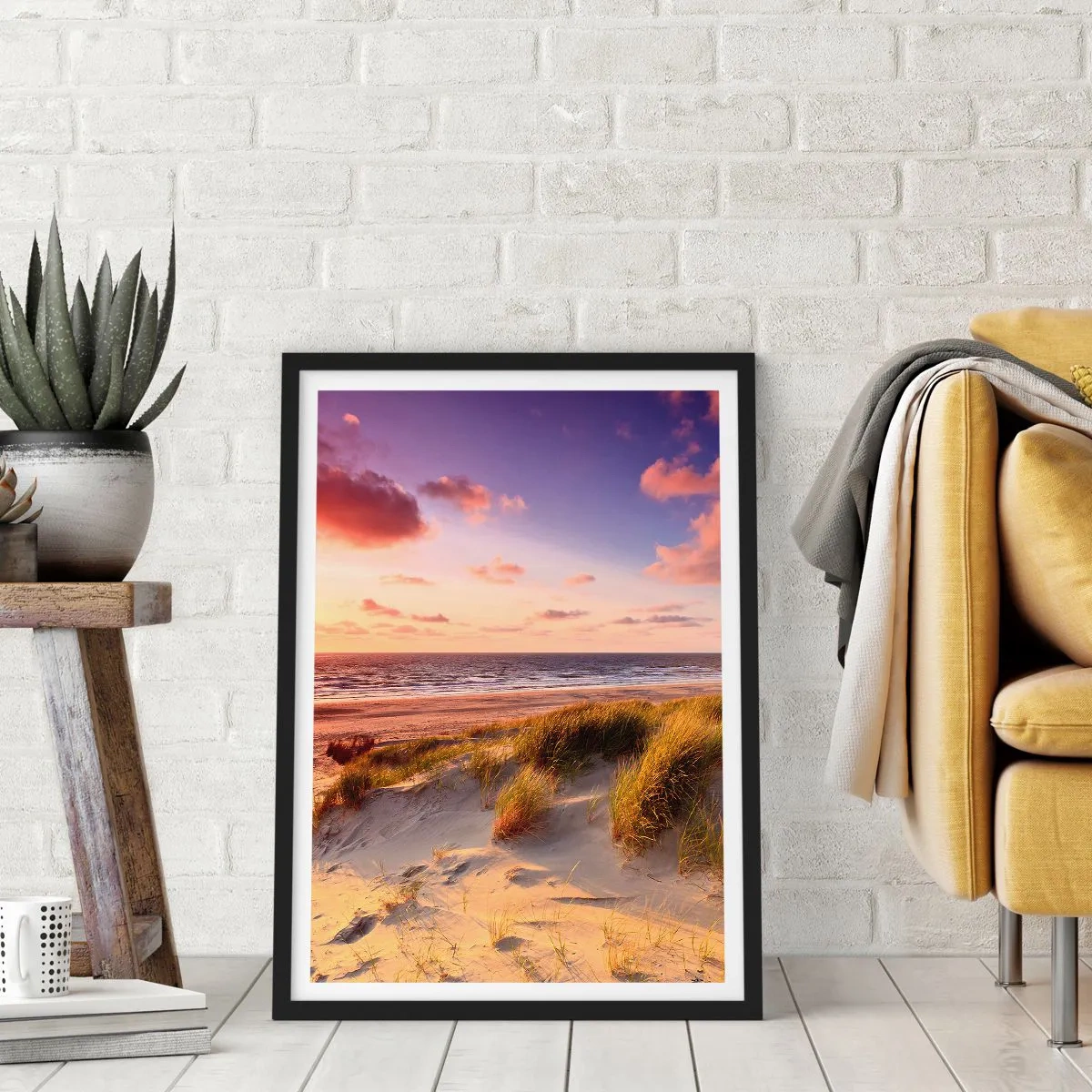 Affisch i svart ram - Strand med sanddyner och solnedgången - 50x70cm - Luften luktar sommar - Modern väggdekoration för vardagsrum och sovrum ARTTOR