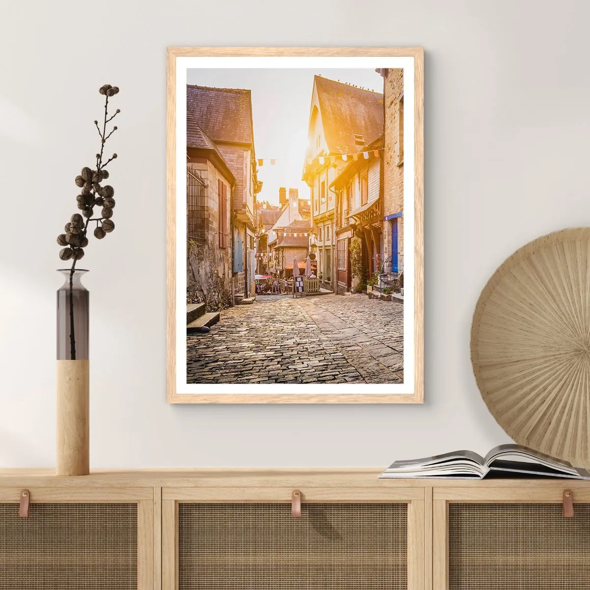 Affisch i ram av ljusek - Stadens vita ande - 50x70 cm