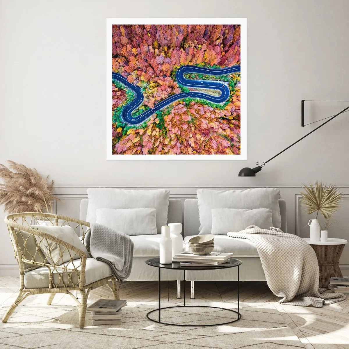 Affisch - Slingrande väg genom skogen - 60x60 cm