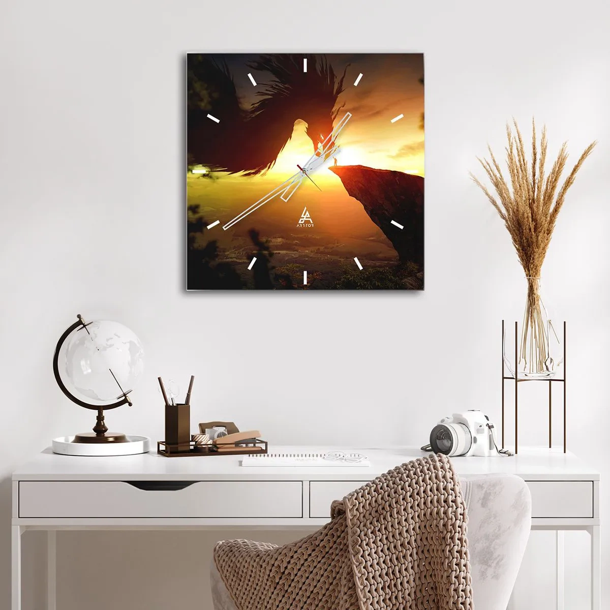 Väggklocka - Klocka på glas - Drakens tämjare - 40x40 cm