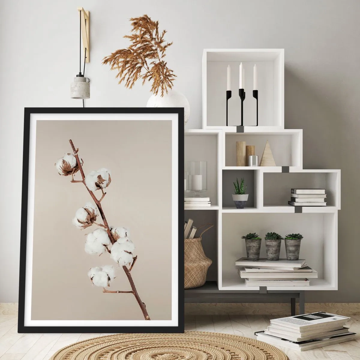 Affisch i svart ram - En kvist bomull på beige bakgrund, i minimalistisk stil - 50x70cm - Hos mjukhetens källa - Modern väggdekoration för vardagsrum och sovrum ARTTOR