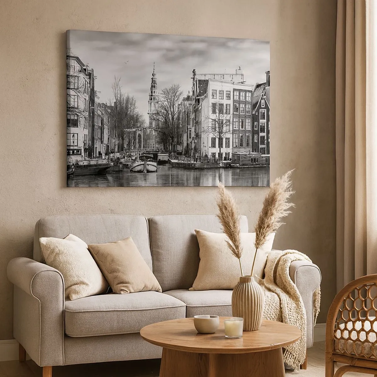 Canvastavla - Bild på duk - Svartvitt panorama över Amsterdam med kanalen och historiska byggnader - 70x50cm - Amsterdam stämning - Modern väggdekoration för vardagsrum och sovrum ARTTOR