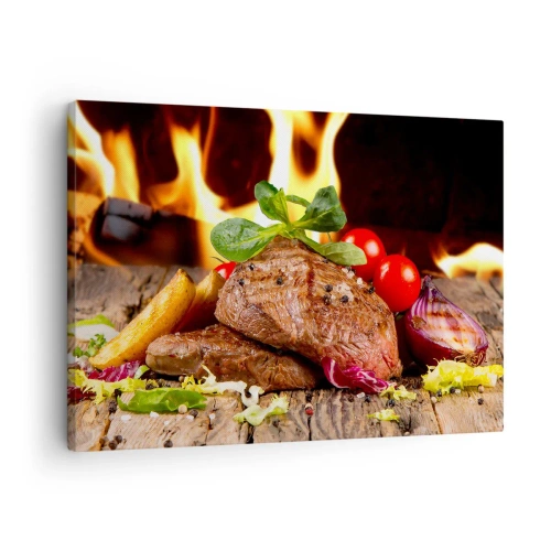 Canvastavla - Bild på duk - Grillad biff med tillbehör mot en bakgrund av lågor - 70x50cm - Framtrollad med glöd - Modern väggdekoration för vardagsrum och sovrum ARTTOR