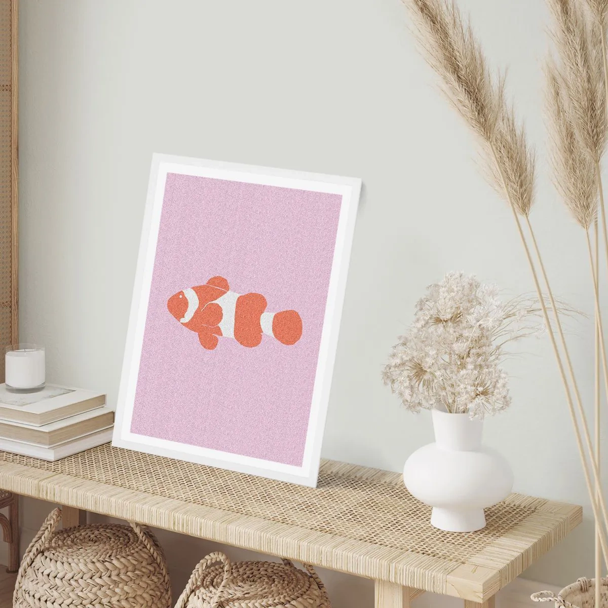 Affisch i vit ram - Korall passar henne bra - 61x91 cm