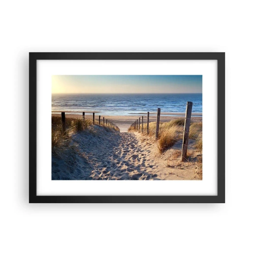 Affisch i svart ram - Havets brus, fågelsång, tom strand bland träden - 40x30 cm