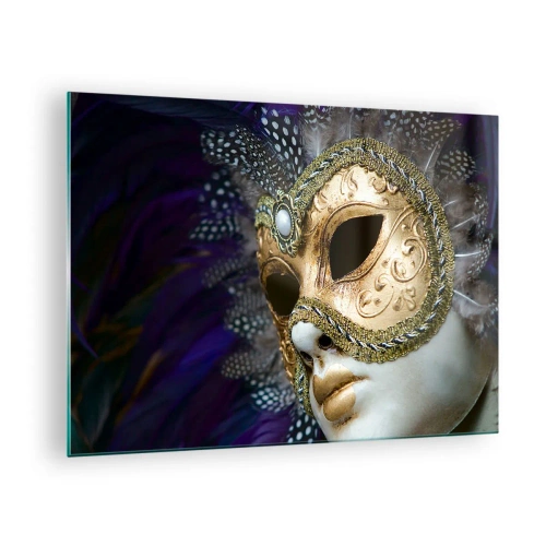 Glastavla - Bild på glas - Guld venetiansk mask med fjädrar på en lila bakgrund - 70x50cm - Venedigporträtt i guld - Modern väggdekoration för vardagsrum och sovrum ARTTOR