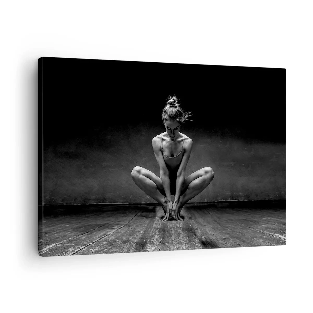 Canvastavla - Bild på duk - Ett svartvitt porträtt av en dansare i full koncentration. - 70x50cm - Koncentrerad dansenergi - Modern väggdekoration för vardagsrum och sovrum ARTTOR