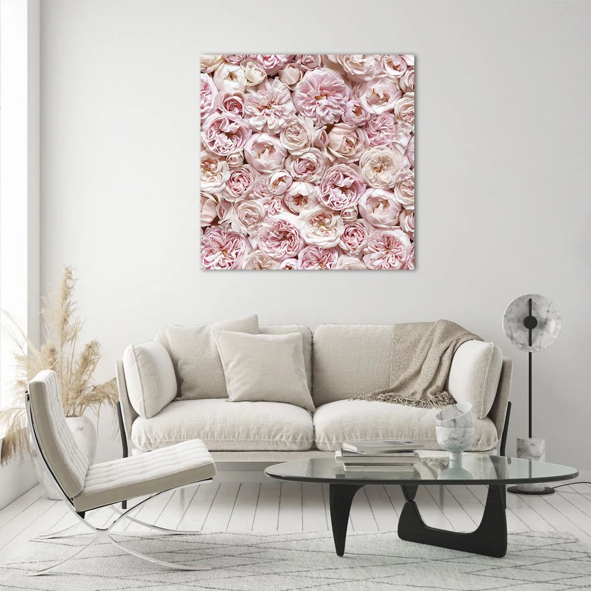 Glastavla - Bild på glas - Strödd med rosor - 40x40 cm