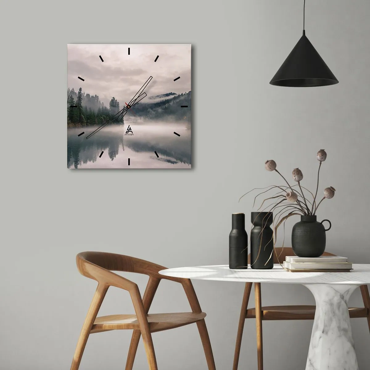 Väggklocka - Klocka på glas - I förundran, i dimman - 40x40 cm