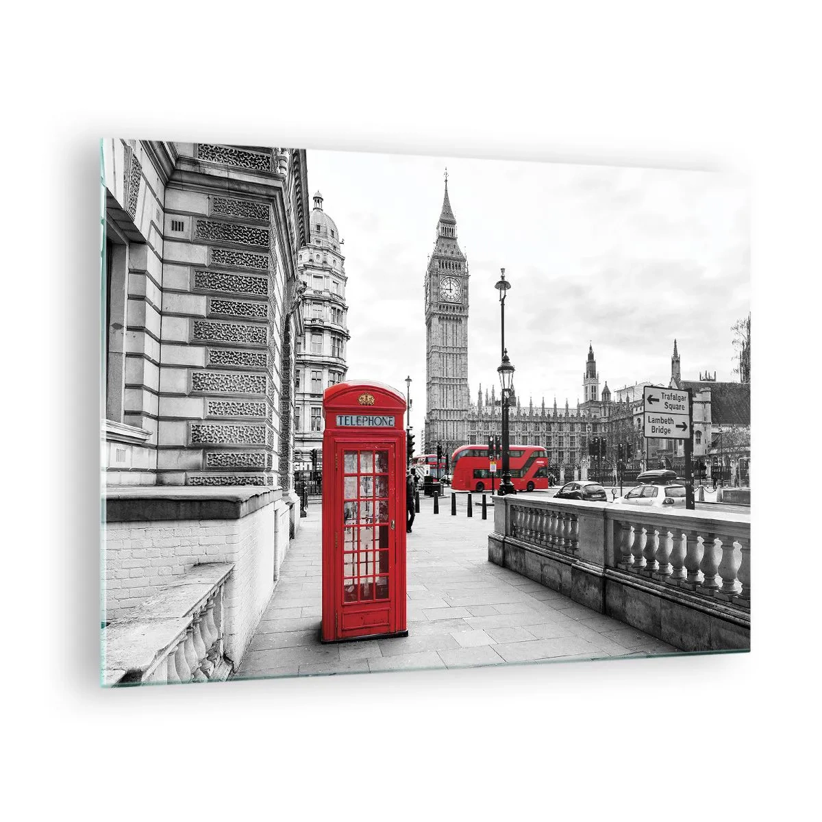 Glastavla - Bild på glas - Svartvitt London med en röd telefonkiosk och buss - 70x50cm - London utan tvekan - Modern väggdekoration för vardagsrum och sovrum ARTTOR