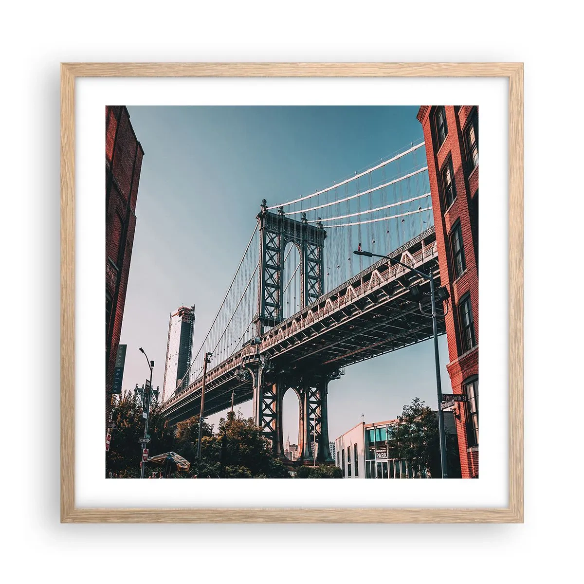 Affisch i ram av ljusek - Över stadens vågor - 50x50 cm