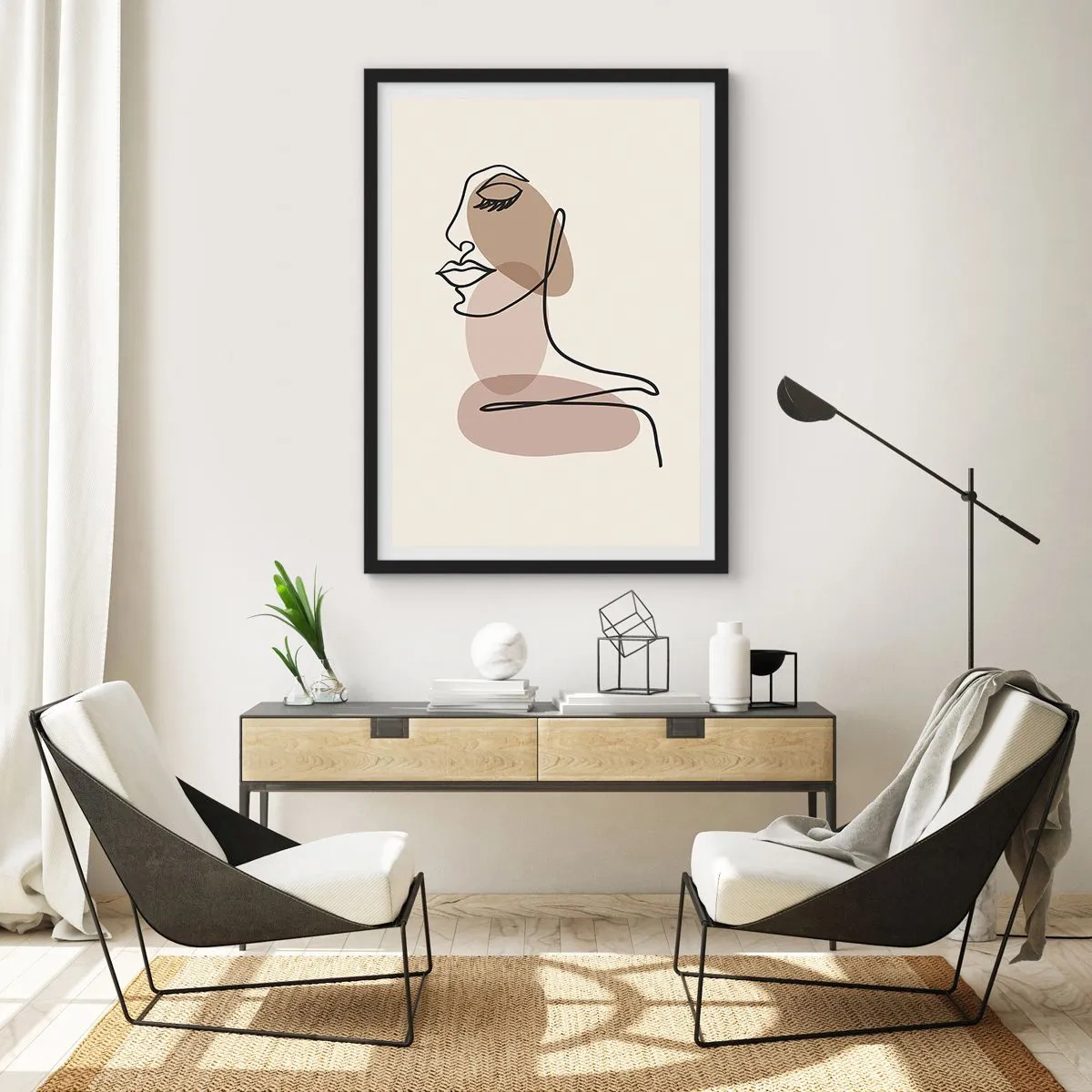 Affisch i svart ram - Ett minimalistiskt porträtt av en kvinna i beige nyanser. - 50x70cm - Lyssnar på sig själv - Modern väggdekoration för vardagsrum och sovrum ARTTOR