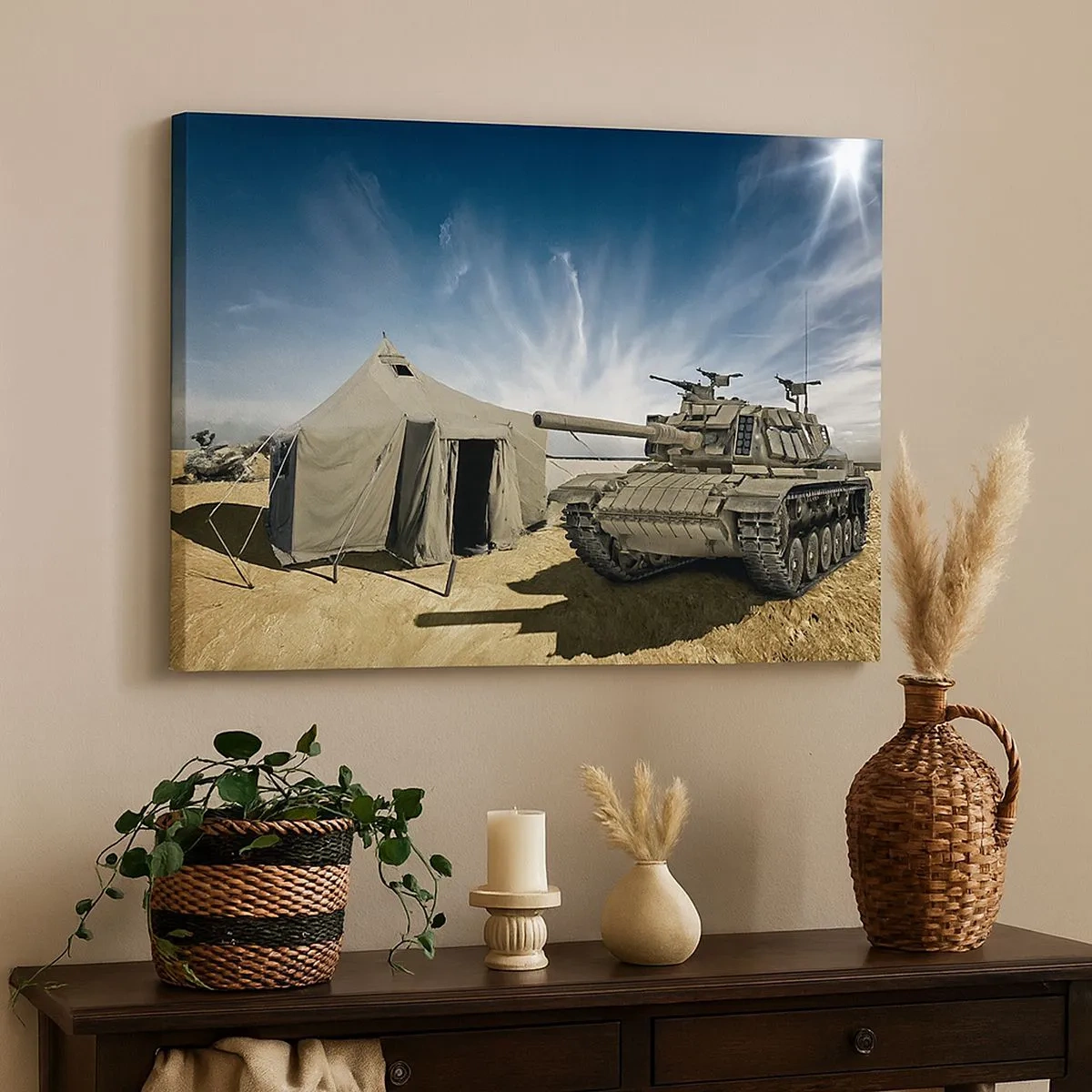 Canvastavla - Bild på duk - En stridsvagn bredvid ett militärtält i ett ökenområde - 70x50cm - Militär dröm - Modern väggdekoration för vardagsrum och sovrum ARTTOR
