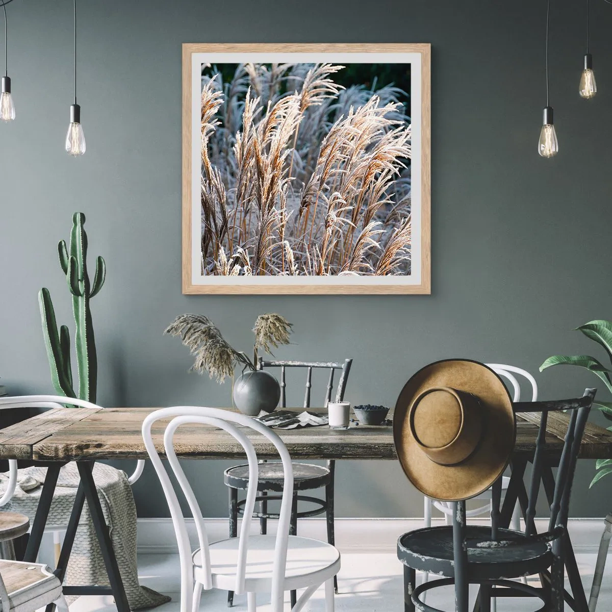 Affisch i ram av ljusek - Frostprydda - 60x60 cm