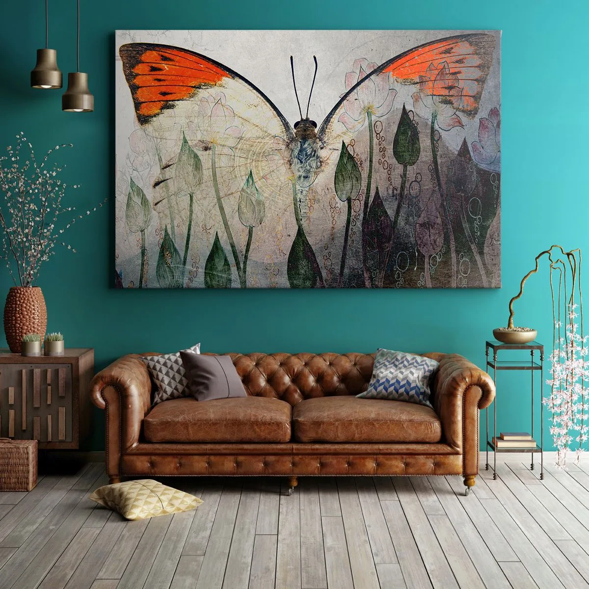 Canvastavla - Bild på duk - En fjäril med orange vingar mot en bakgrund av stiliserade blommor. - 70x50cm - "När en fjäril gungar i gräset" - Modern väggdekoration för vardagsrum och sovrum ARTTOR