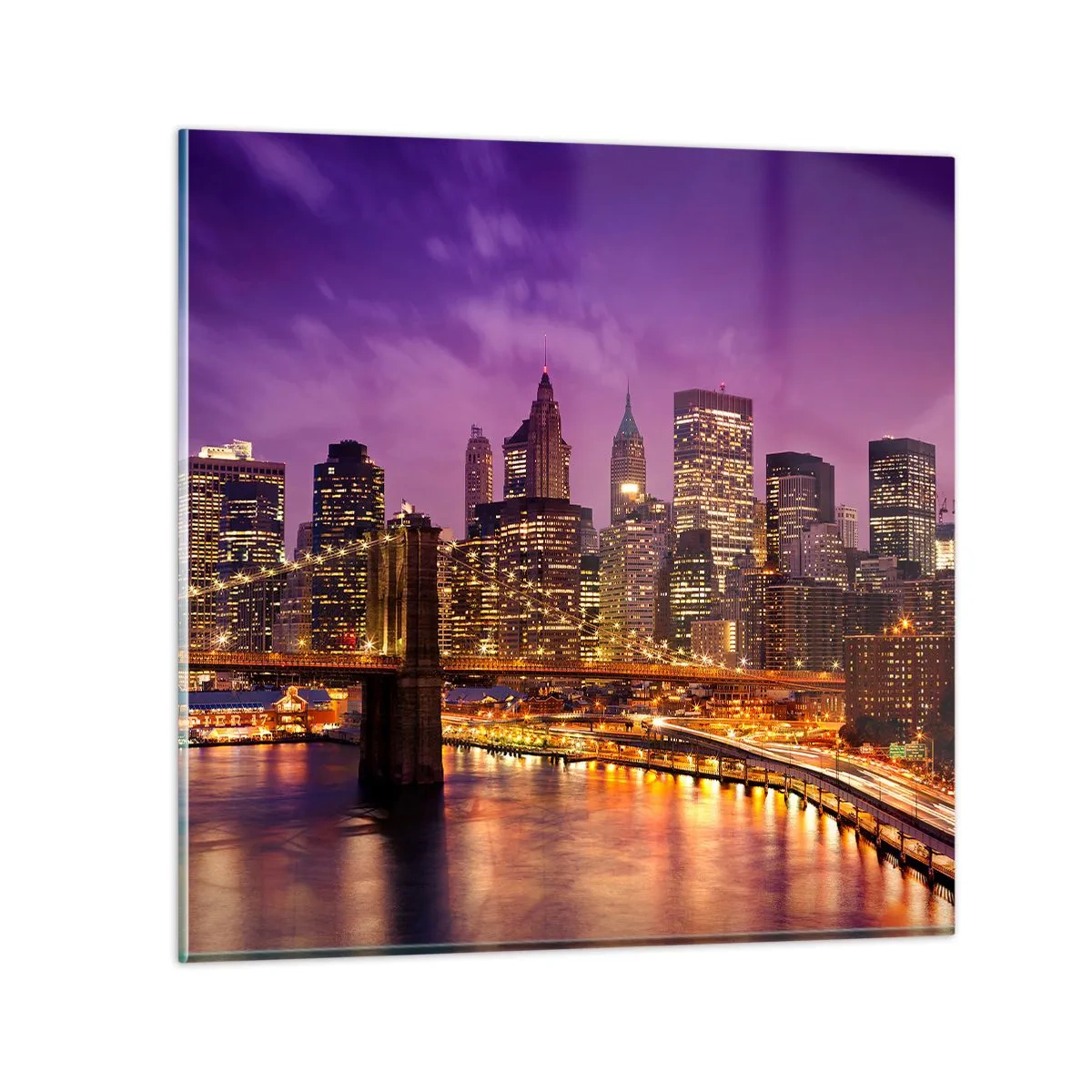 Glastavla - Bild på glas - Manhattan i violett och guld - 30x30 cm