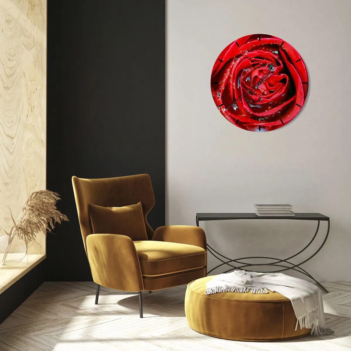 Väggklocka - Klocka på glas - En närbild av en röd ros täckt av vattendroppar - 30x30cm - Daggdroppar - Modern väggdekoration för vardagsrum, kök och sovrum ARTTOR