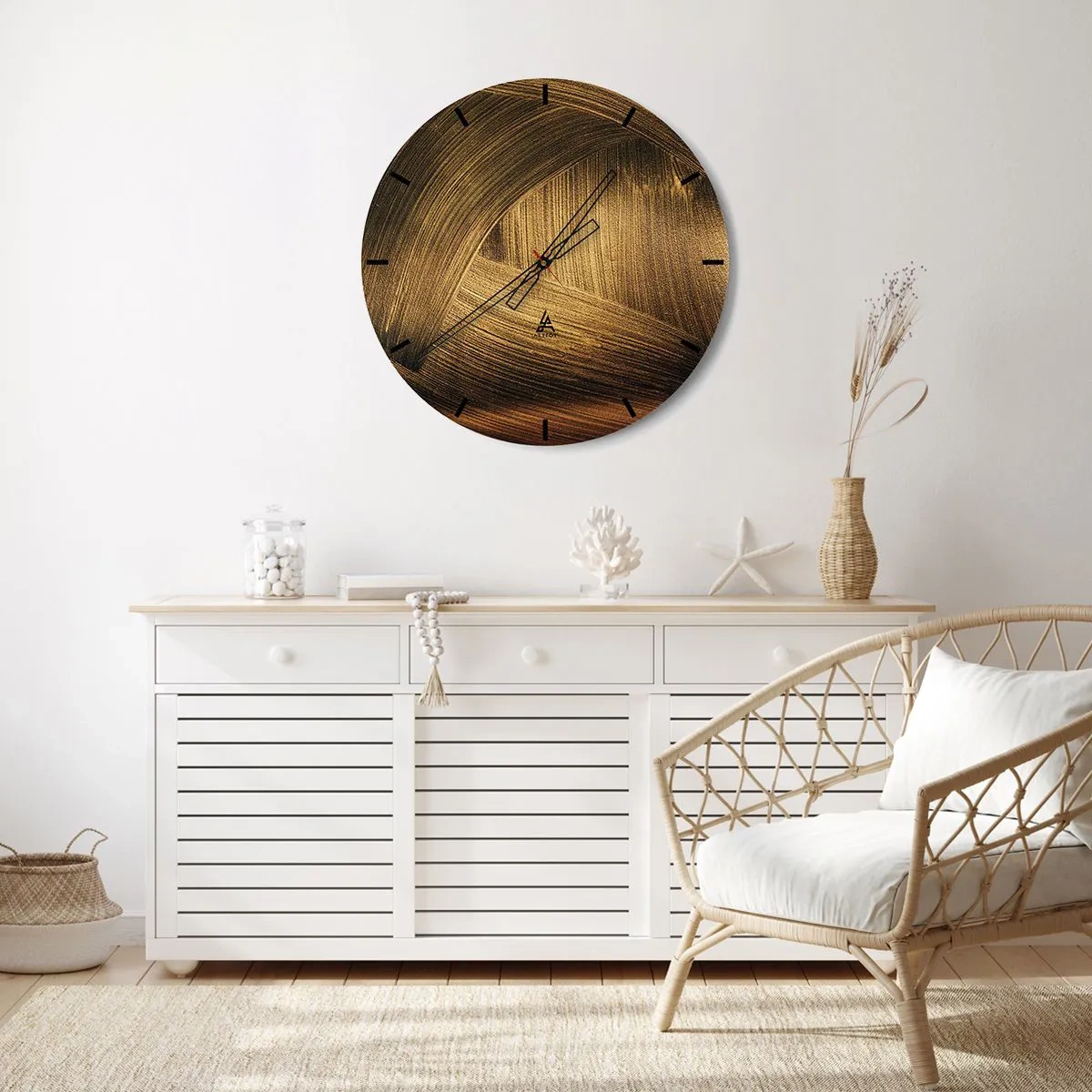 Väggklocka - Klocka på glas - Abstrakt guldstruktur med elegant glans - 30x30cm - I gyllene labyrint - Modern väggdekoration för vardagsrum, kök och sovrum ARTTOR