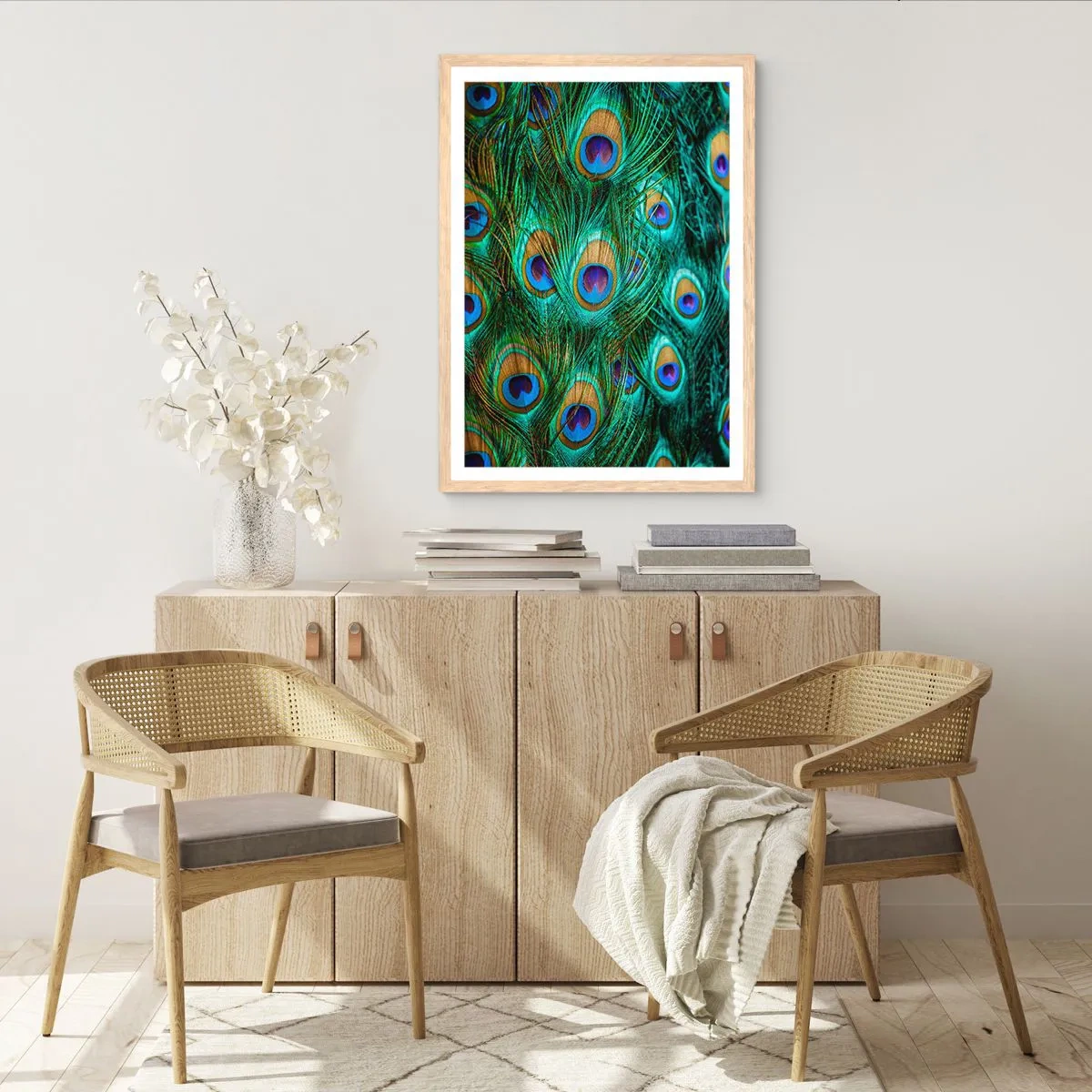 Affisch i ram av ljusek - Påfågels blick - 50x70 cm